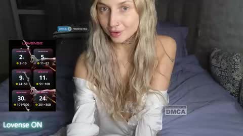 goodgirl0024 online show from February 20, 9:06 pm