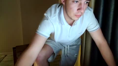 Snapshot of goodmasterpum chatting on October 12, 7:27 pm Pum online show from October 12, 7:27 pm