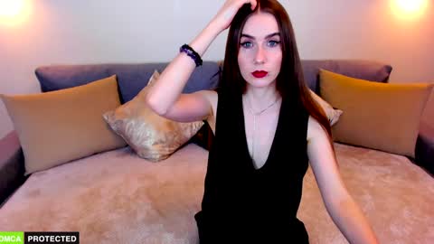 Snapshot of goofyprincezz chatting on December 3, 6:11 pm Petra online show from December 3, 6:11 pm