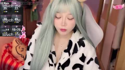 gorgeous girl33 online show from January 2, 8:35 pm