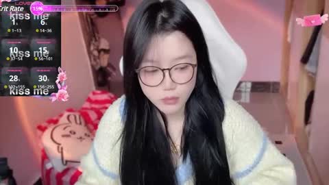 gorgeous girl33 online show from February 27, 12:14 am