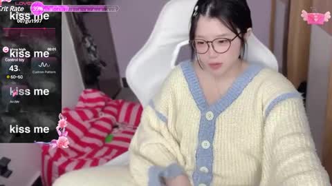 gorgeous girl33 online show from March 7, 6:13 am