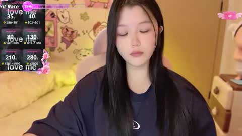 gorgeous girl33 online show from October 24, 9:04 pm