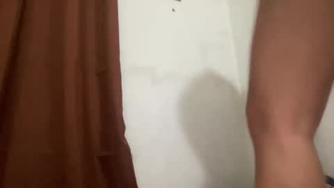 Lyn online show from October 23, 3:02 pm