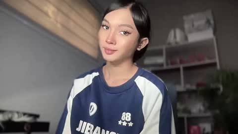 D I A N A online show from March 7, 7:52 am