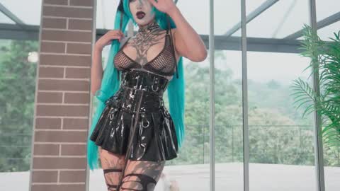 sophie  Special celebration a the beach 300k followers 3011 and 0112   online show from March 5, 8:07 pm