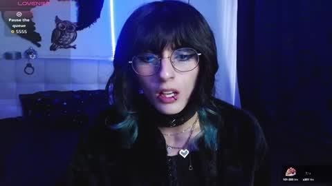 goth_minerva online show from September 17, 1:58 pm