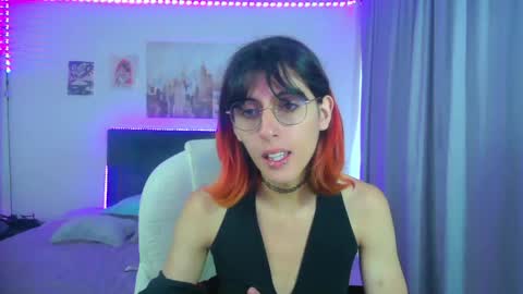 goth_minerva online show from May 11, 1:29 pm