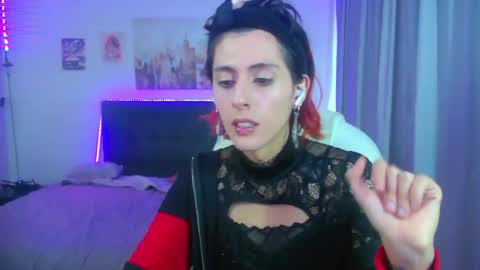 goth_minerva online show from May 1, 2:11 pm