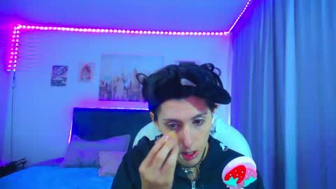 goth_minerva online show from May 28, 1:42 pm