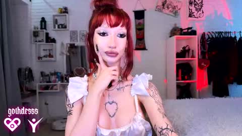 Snapshot of gothdesss chatting on October 13, 3:41 am    online show from October 13, 3:41 am