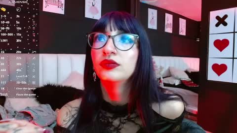 Meredith Alessandra online show from April 4, 4:52 am