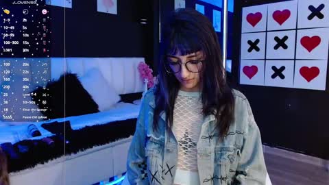 Meredith Alessandra online show from March 3, 4:36 am