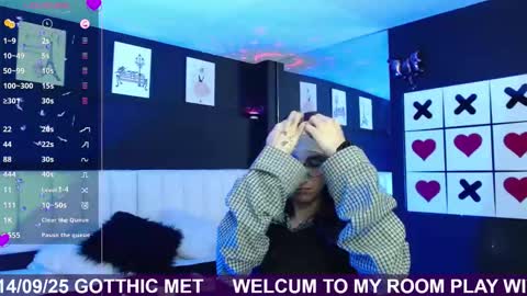 Meredith Alessandra online show from September 15, 4:47 am