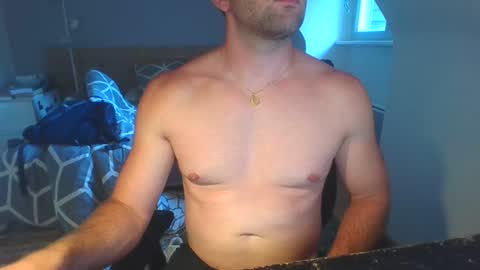 goura2000 online show from June 17, 7:19 pm