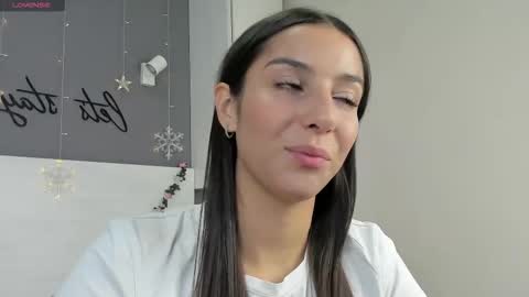 grace_louis online show from November 30, 5:47 am