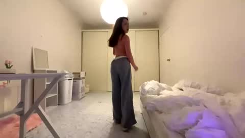 gracemeow online show from October 23, 9:00 am