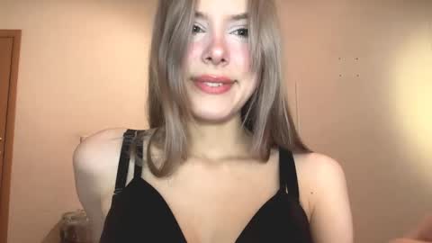 Emily online show from May 10, 8:15 pm