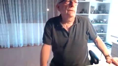 grandpach online show from April 3, 11:39 am