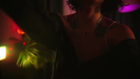 grayce blossoms24 online show from December 15, 1:34 am