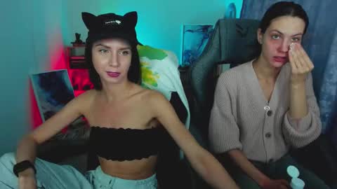 Snapshot of graycewild chatting on September 23, 5:56 am GrayceWild online show from September 23, 5:56 am