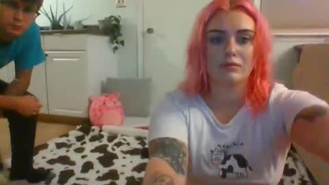Snapshot of greekgoblinstrawberry chatting on October 13, 2:46 am greekgoblinstrawberry online show from October 13, 2:46 am