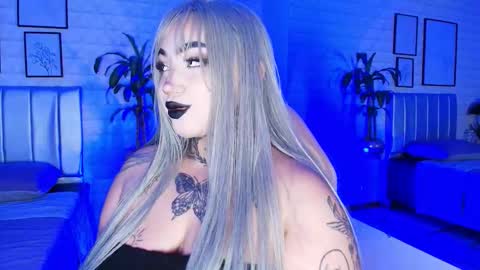Snapshot of greennbella chatting on September 16, 7:17 pm online show from September 16, 7:17 pm