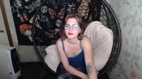 Lina online show from October 6, 5:53 pm