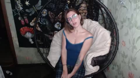 Lina online show from September 30, 3:33 pm