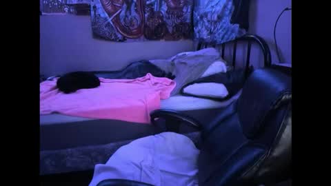 Hoezers online show from March 29, 6:26 am