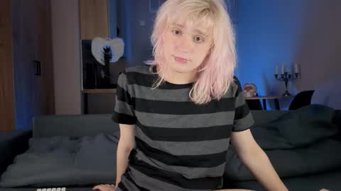 Greg-independent model online show from March 10, 9:18 pm