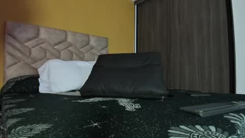 gregorymancini online show from April 12, 4:33 pm