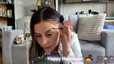 Snapshot of greta_miss chatting on October 31, 2:50 pm Emmy online show from October 31, 2:50 pm