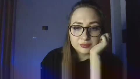 greta_shine online show from April 16, 4:07 pm