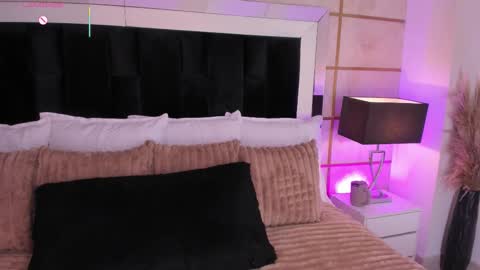 Greta Velvet  online show from January 11, 4:57 pm