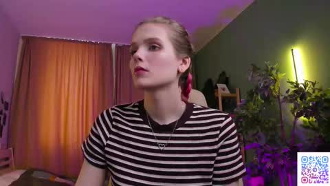 gretchen_mol online show from March 14, 7:45 am