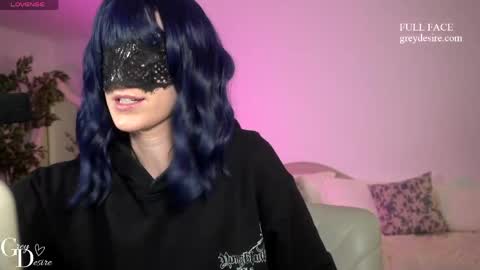       2 online show from May 22, 11:00 pm