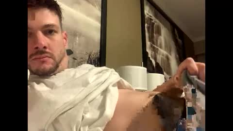 Perfectlyaveragesavage online show from December 1, 4:05 pm