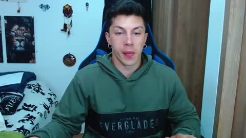 griego01 online show from February 19, 12:03 am