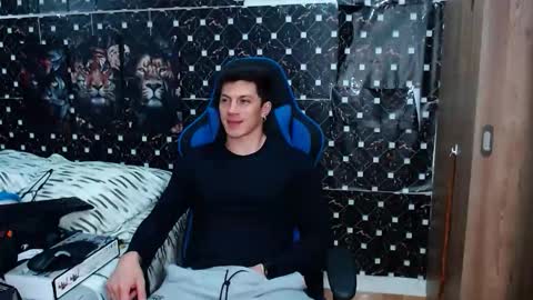 griego01 online show from January 8, 2:17 am