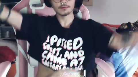 Snapshot of guano69 chatting on September 22, 5:50 pm Guano69 online show from September 22, 5:50 pm