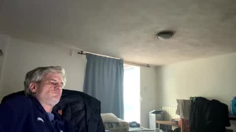 guardiannif_ online show from February 18, 7:10 am