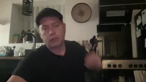 guil0 online show from March 26, 7:57 am