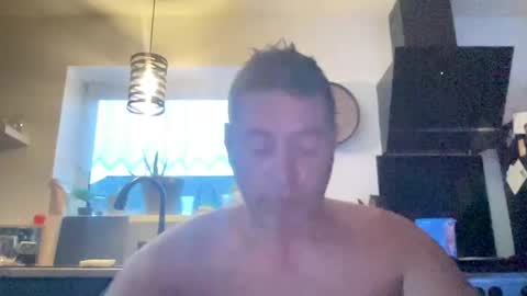 guil0 online show from September 19, 9:35 am