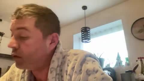 guil0 online show from March 18, 10:32 am