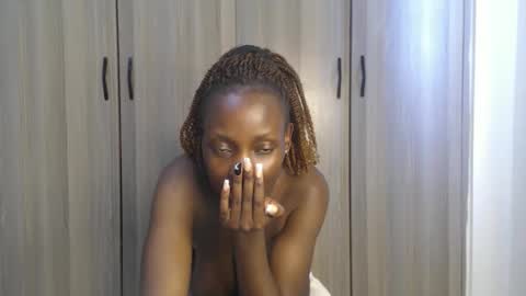 Miss Incredible online show from January 9, 11:49 am