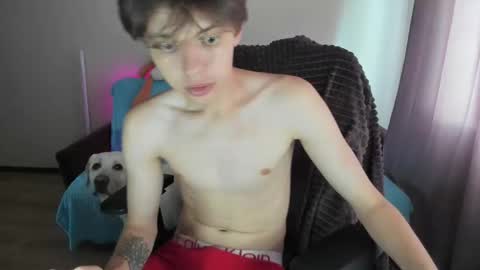 guy_liam1 online show from September 10, 1:34 pm