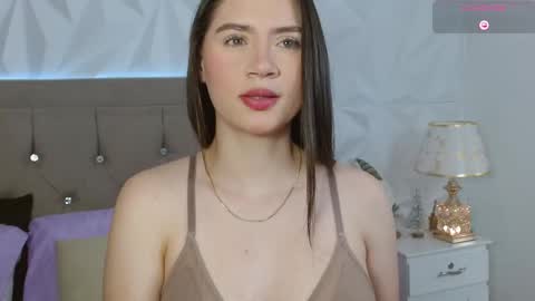 Gwen Drew online show from December 21, 1:17 pm