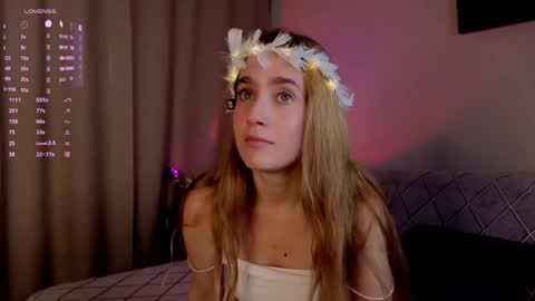 Julia online show from September 17, 1:09 am