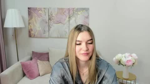 gwensmitt online show from May 25, 12:28 am
